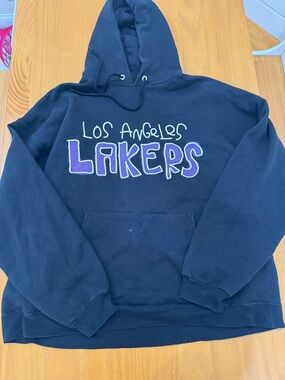 Los Angeles Lakers Black Pullover Hoodie - Team Script Graphic